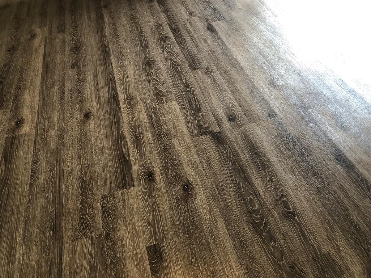 498 PIN OAK PLACE — photo 8 of 16