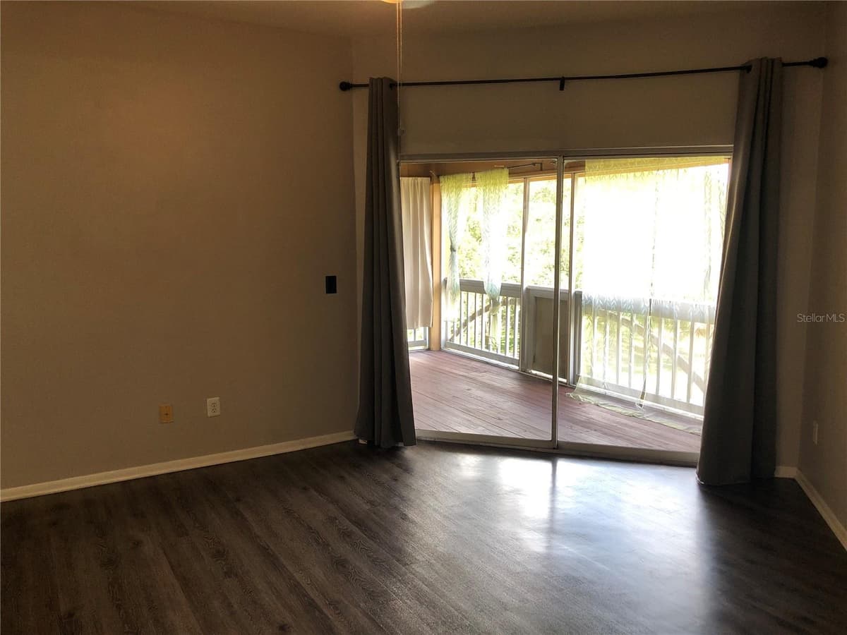 498 PIN OAK PLACE — photo 16 of 16