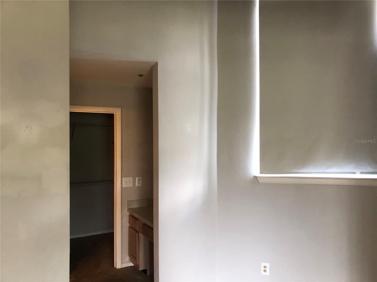498 PIN OAK PLACE — photo 13 of 16