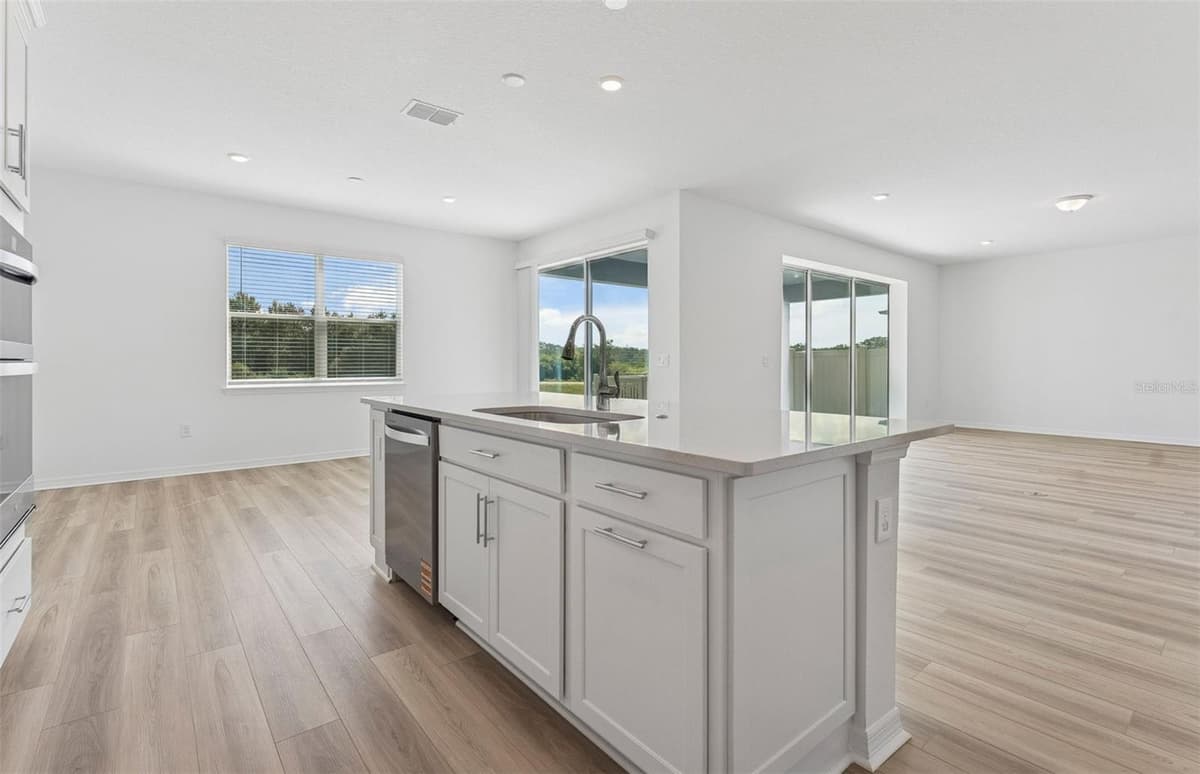 1803 RUBY LANE — photo 4 of 35
