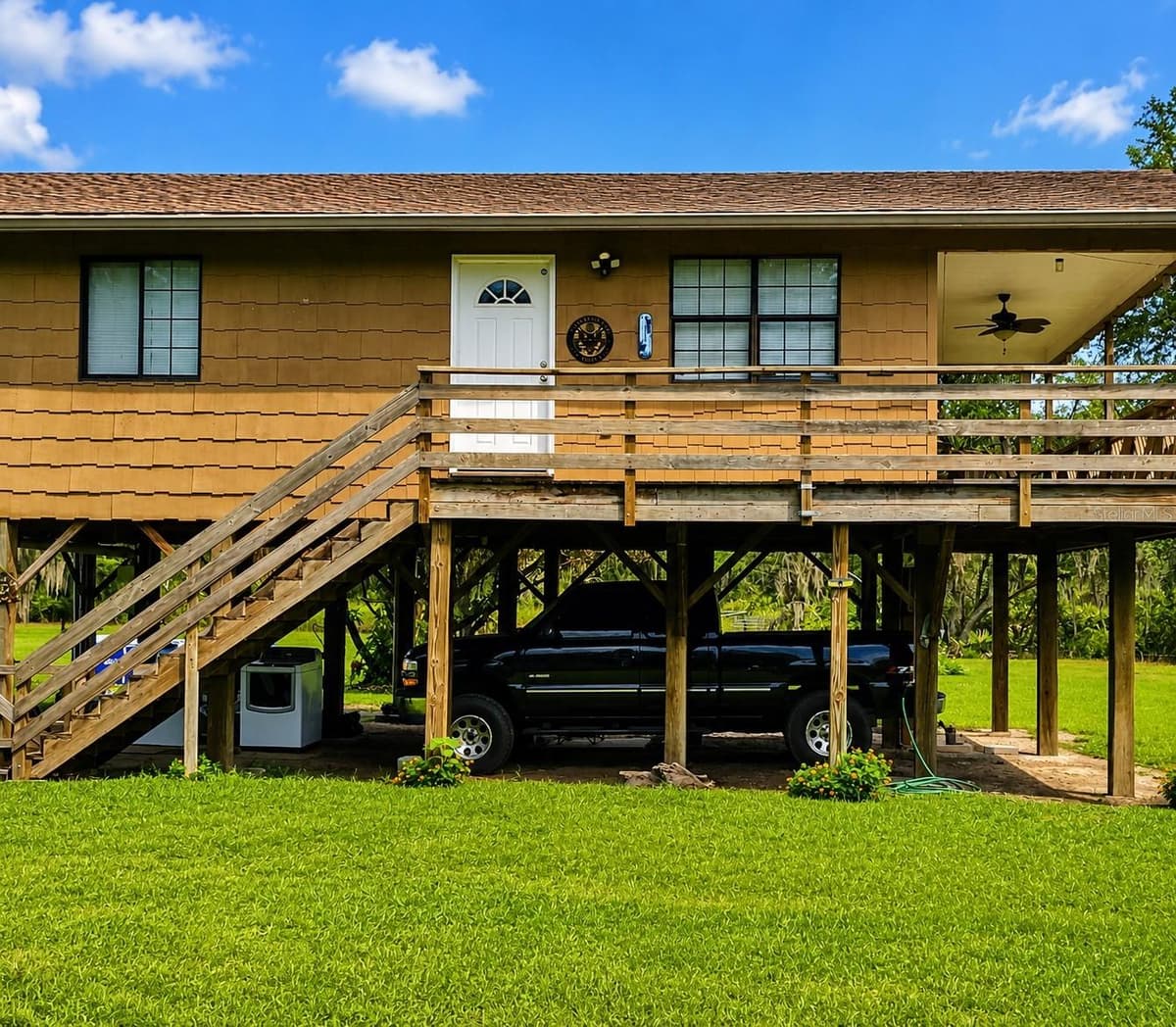 988 FAZZINI DR — photo 4 of 40