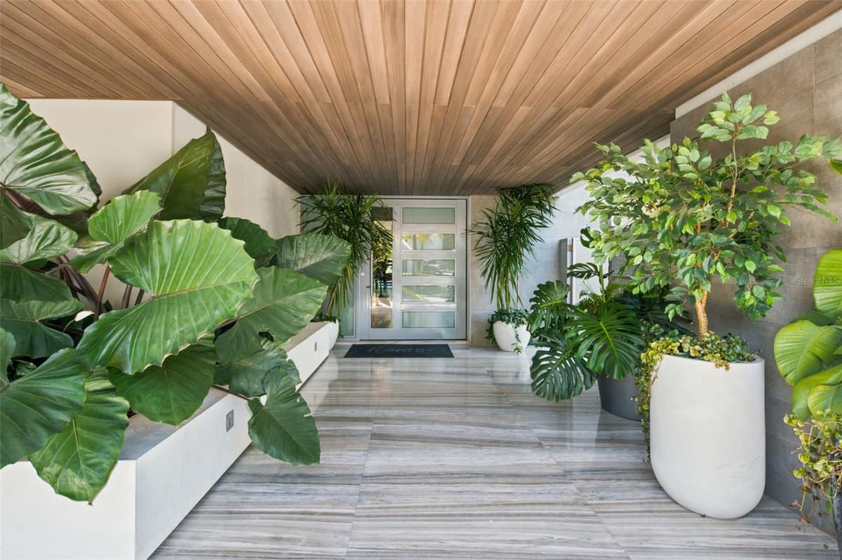 337 DORADO BEACH EAST — photo 2 of 34