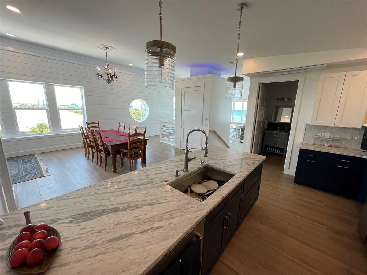 1501 CENTRAL AVENUE — photo 11 of 25
