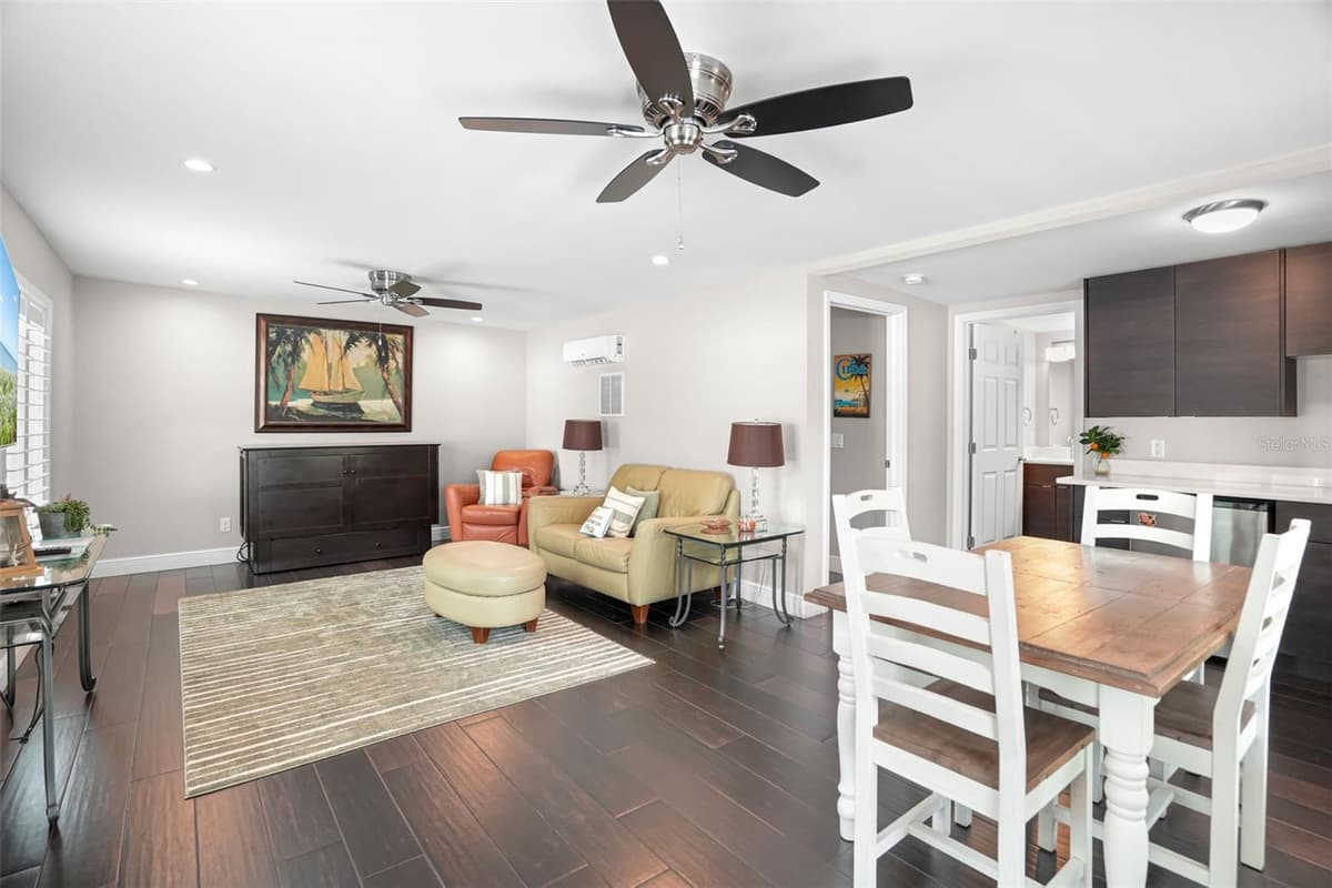 636 WILKIE STREET — photo 39 of 62