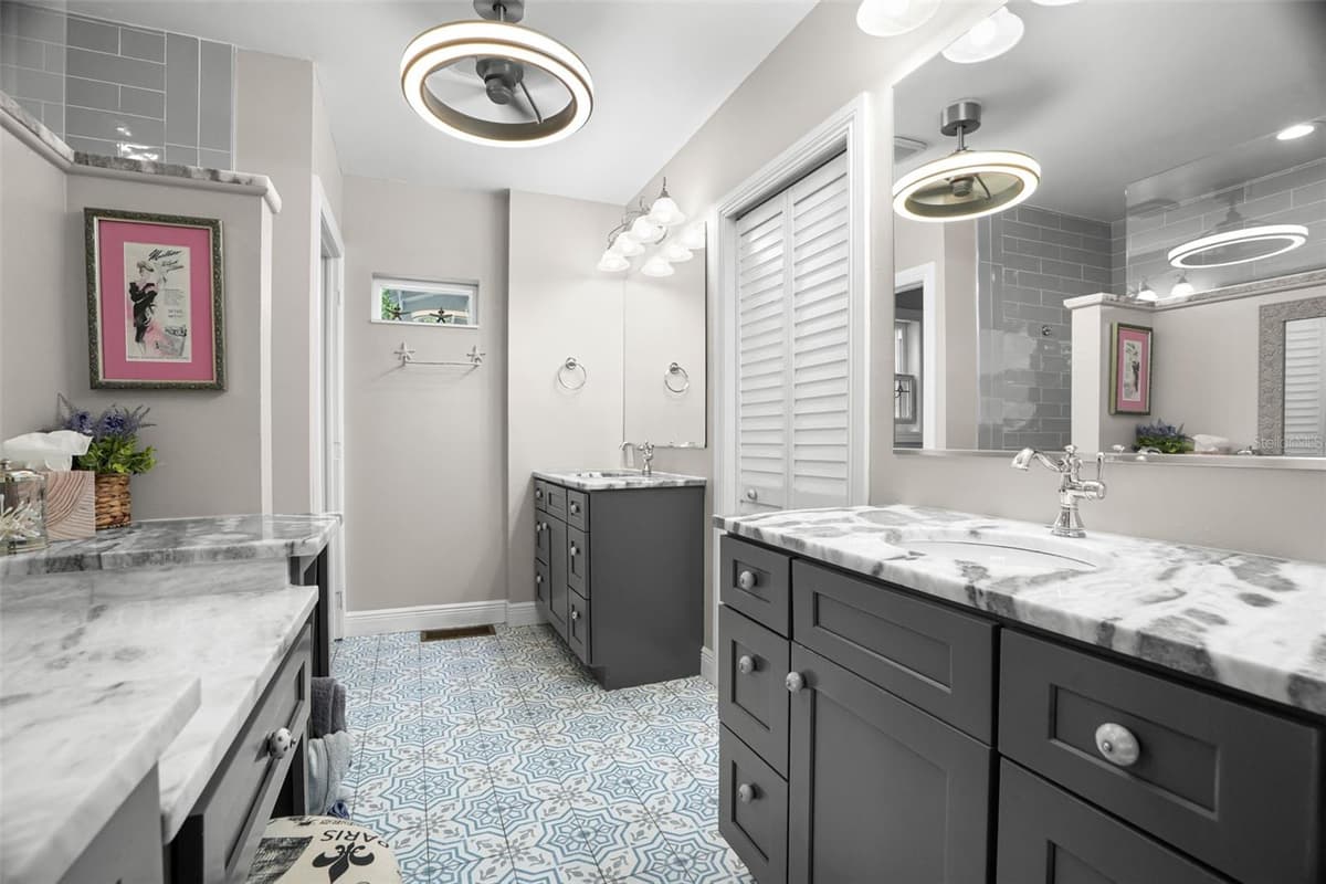636 WILKIE STREET — photo 17 of 62