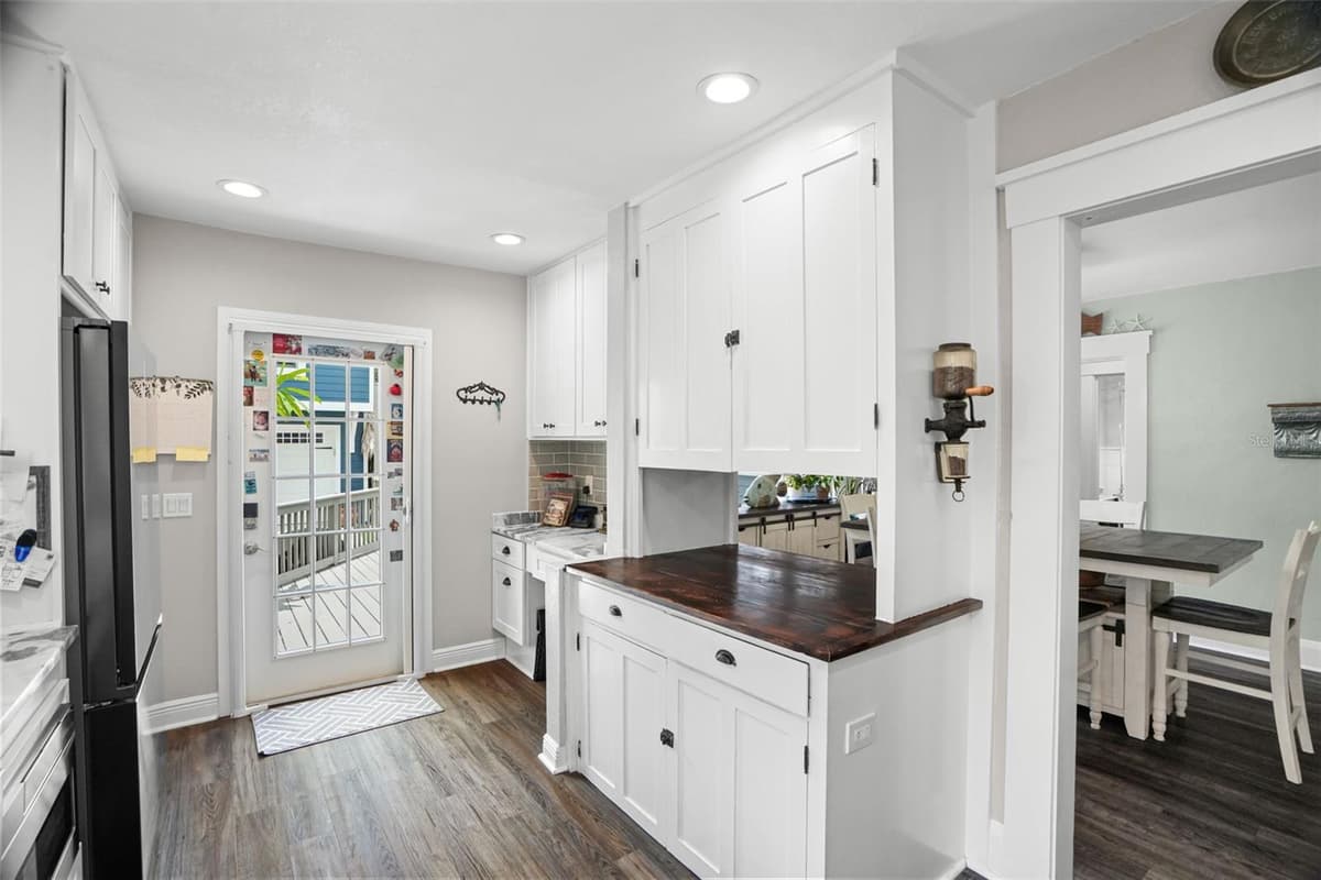 636 WILKIE STREET — photo 11 of 62