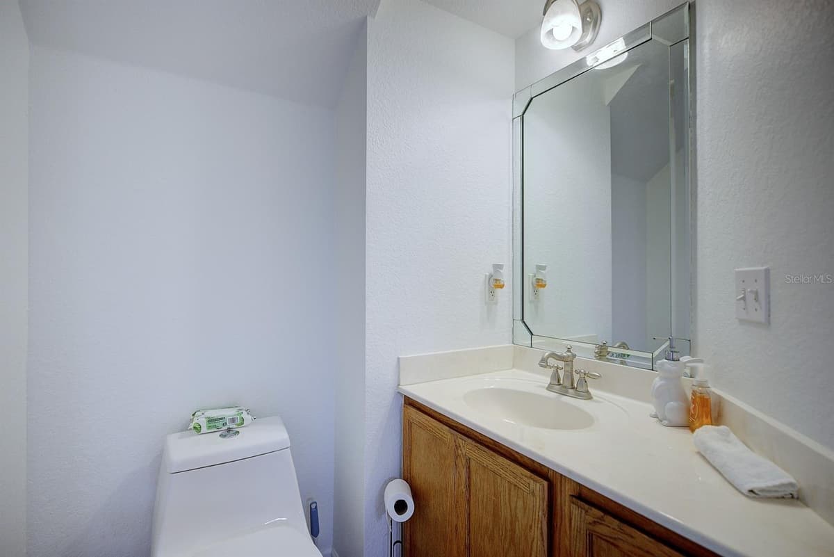 4050 PLACID LAKES BOULEVARD — photo 12 of 45