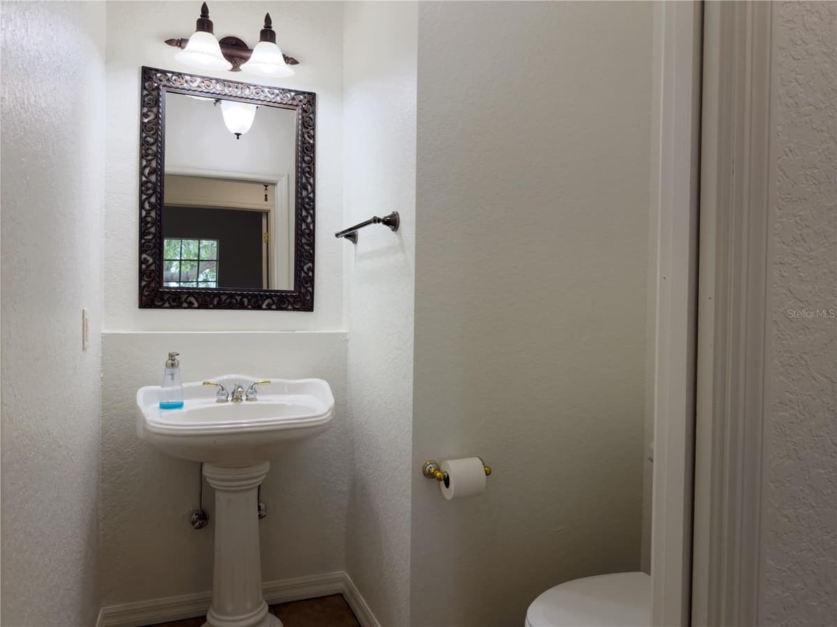 24087 TWISTER LANE — photo 43 of 68