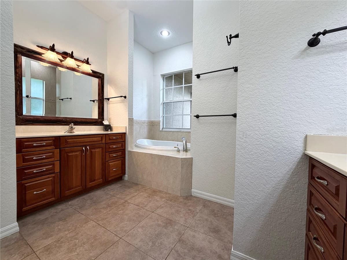 24087 TWISTER LANE — photo 30 of 68