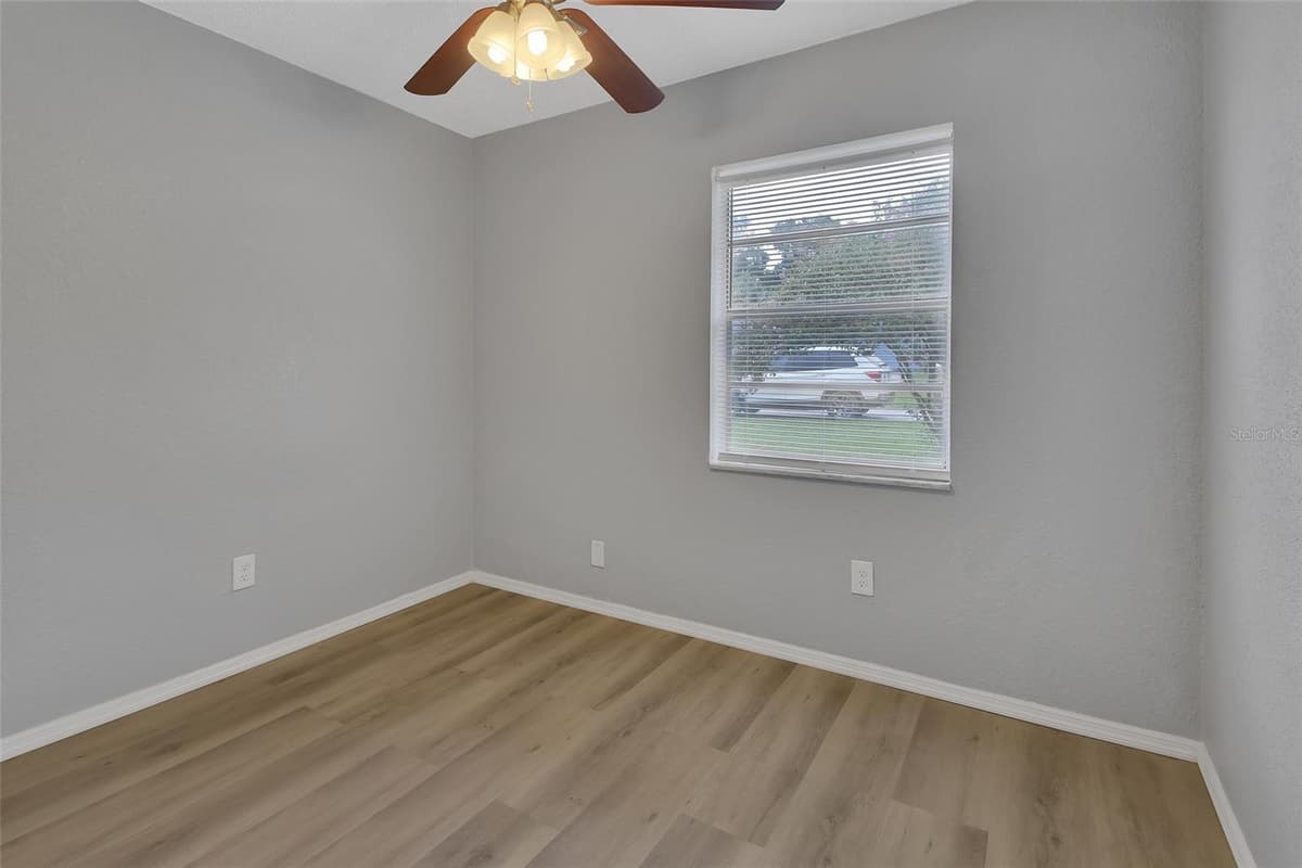 365 LANSDOWNE AVENUE — photo 17 of 26