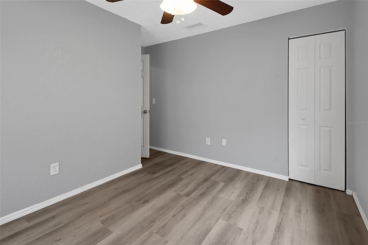 365 LANSDOWNE AVENUE — photo 21 of 26