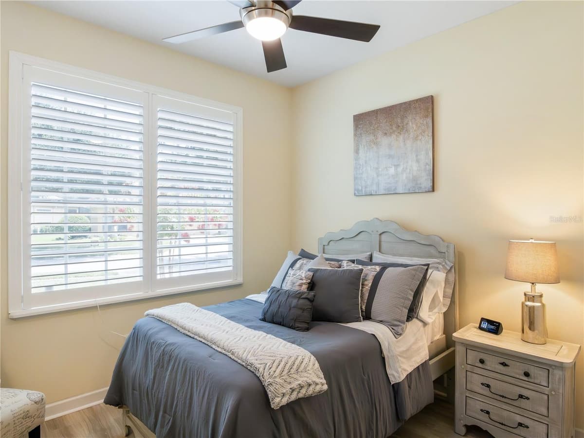 9513 SERRA COURT — photo 13 of 38