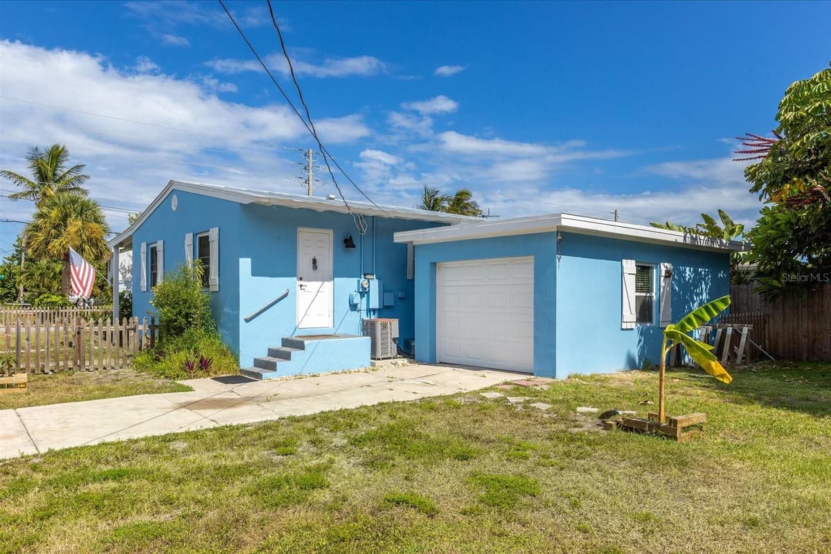 301 GRANADA STREET — photo 2 of 24