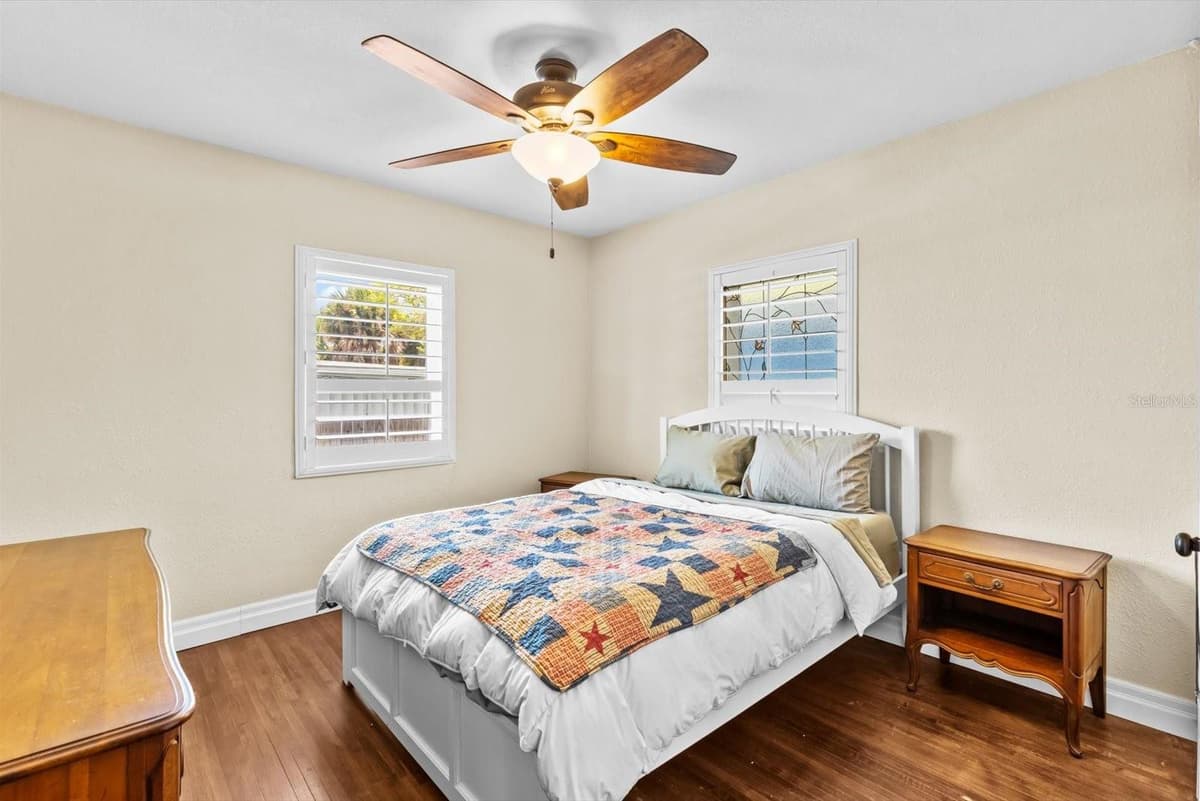 301 GRANADA STREET — photo 15 of 24