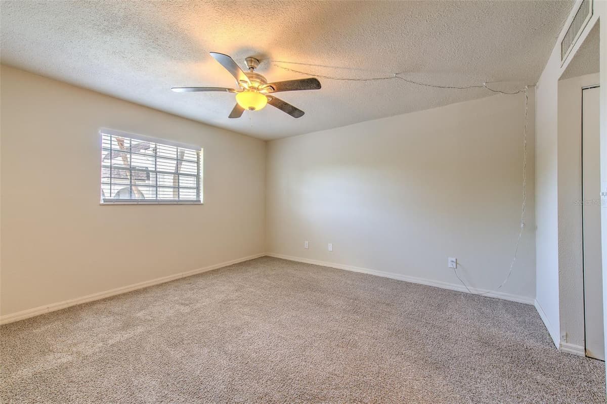 711 RUSSELL LANE — photo 17 of 39