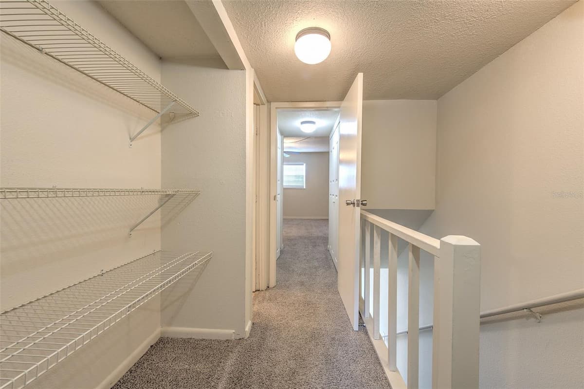 711 RUSSELL LANE — photo 11 of 39