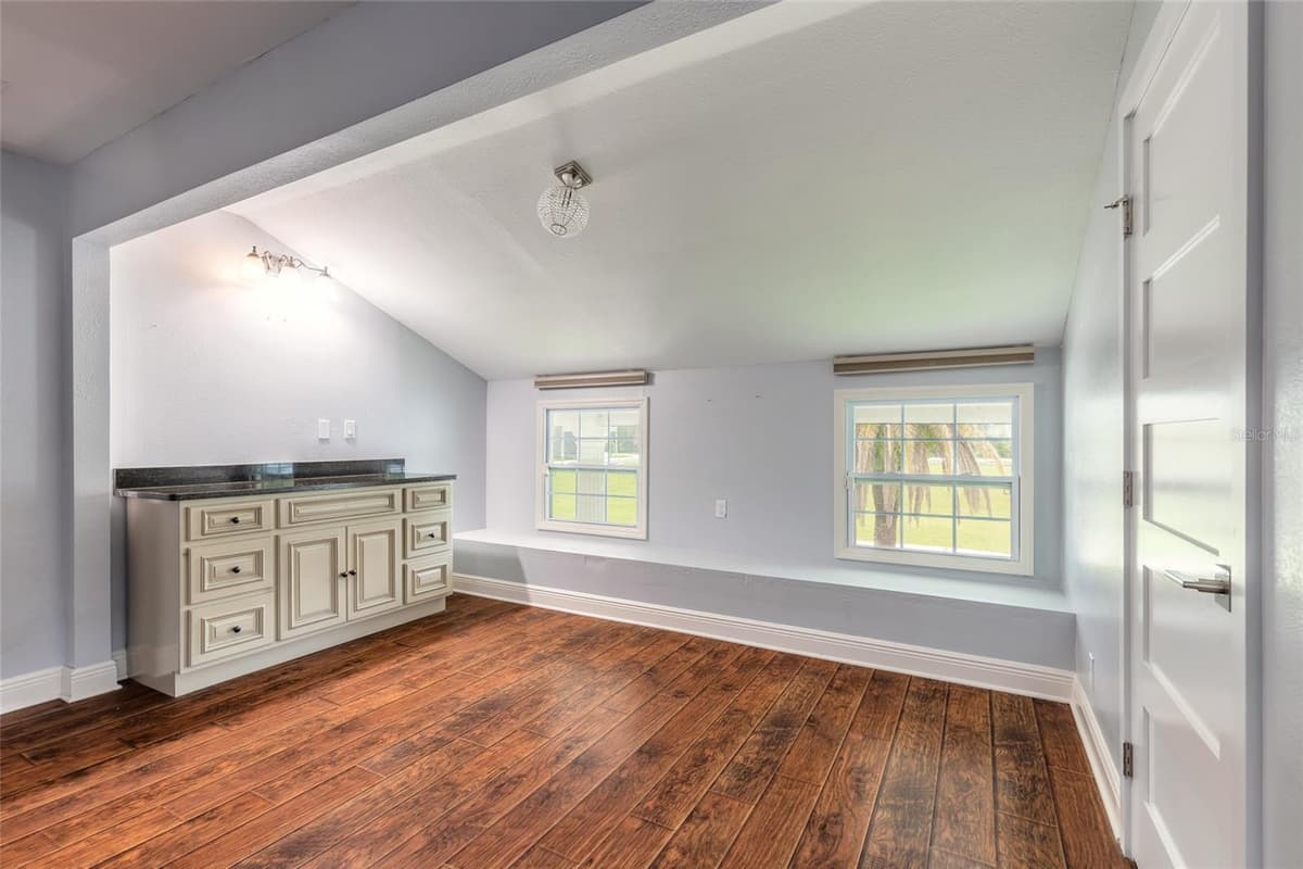 2015 HALIFAX DRIVE — photo 31 of 51