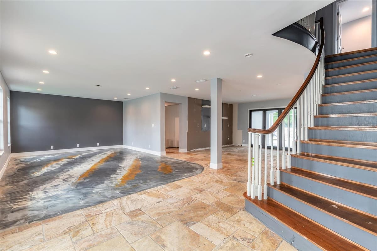 2015 HALIFAX DRIVE — photo 27 of 51
