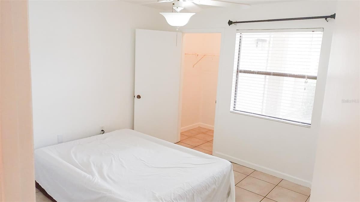 3032 PARKWAY BOULEVARD — photo 15 of 27