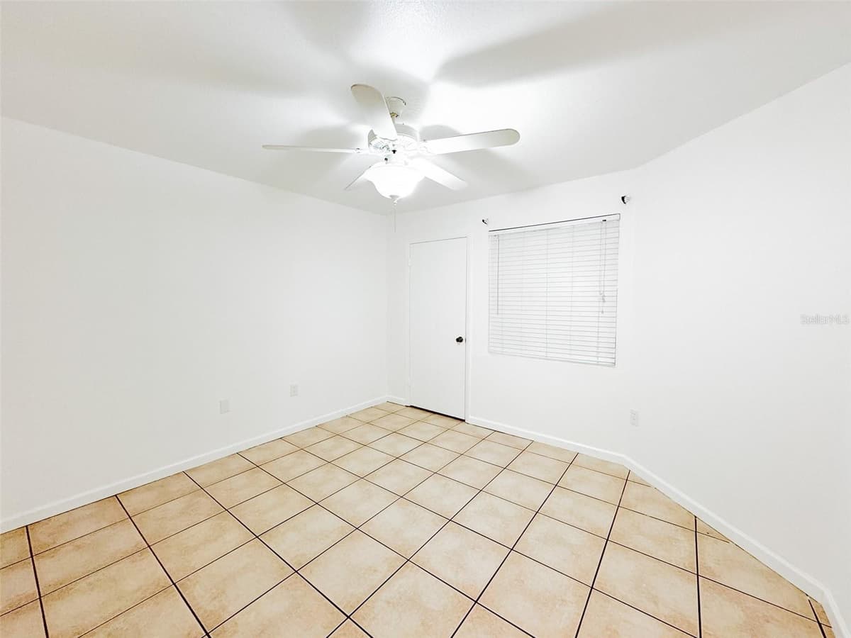 3032 PARKWAY BOULEVARD — photo 21 of 27