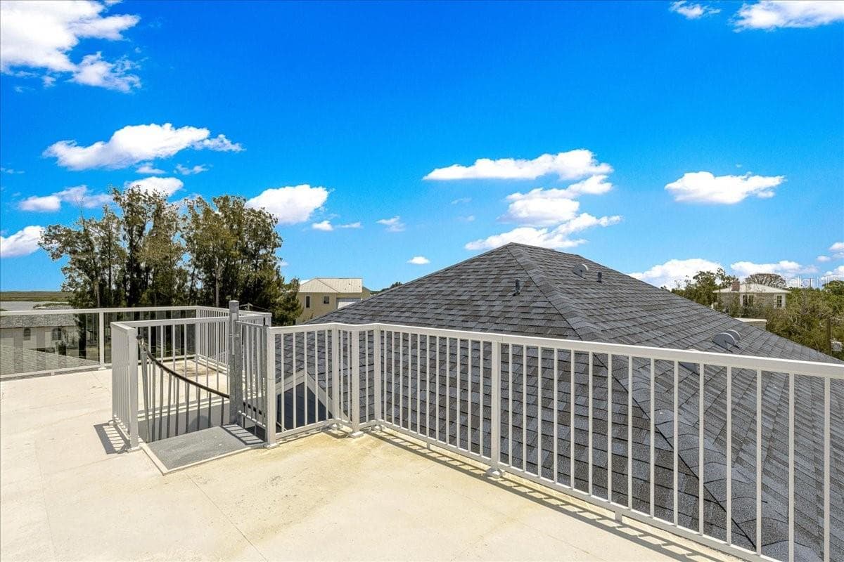 6812 DRIFTWOOD DRIVE — photo 38 of 57