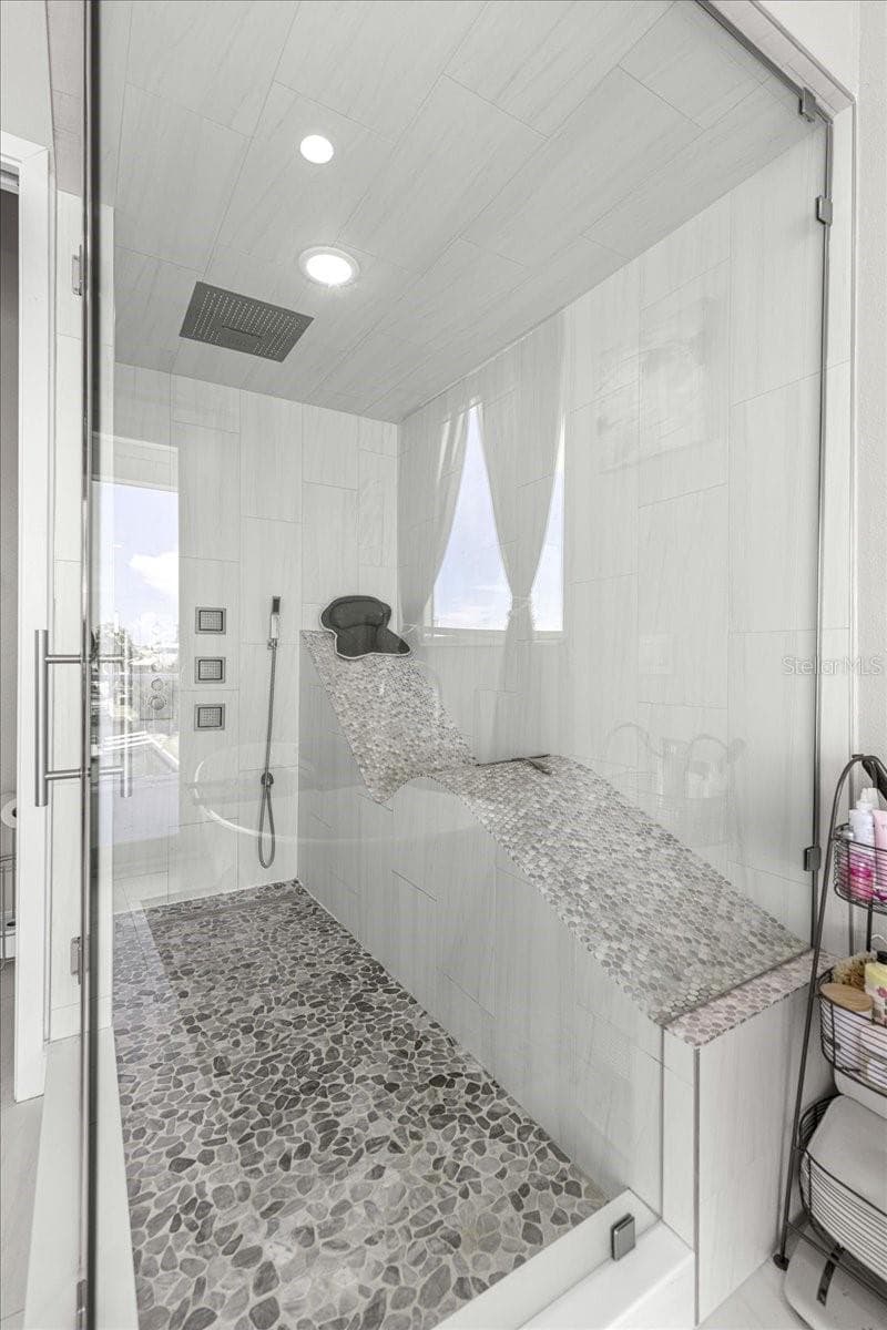 6812 DRIFTWOOD DRIVE — photo 28 of 57