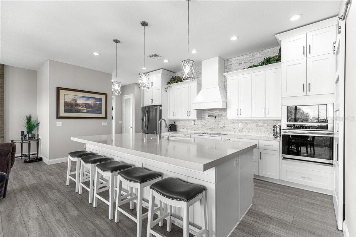 6812 DRIFTWOOD DRIVE — photo 10 of 57