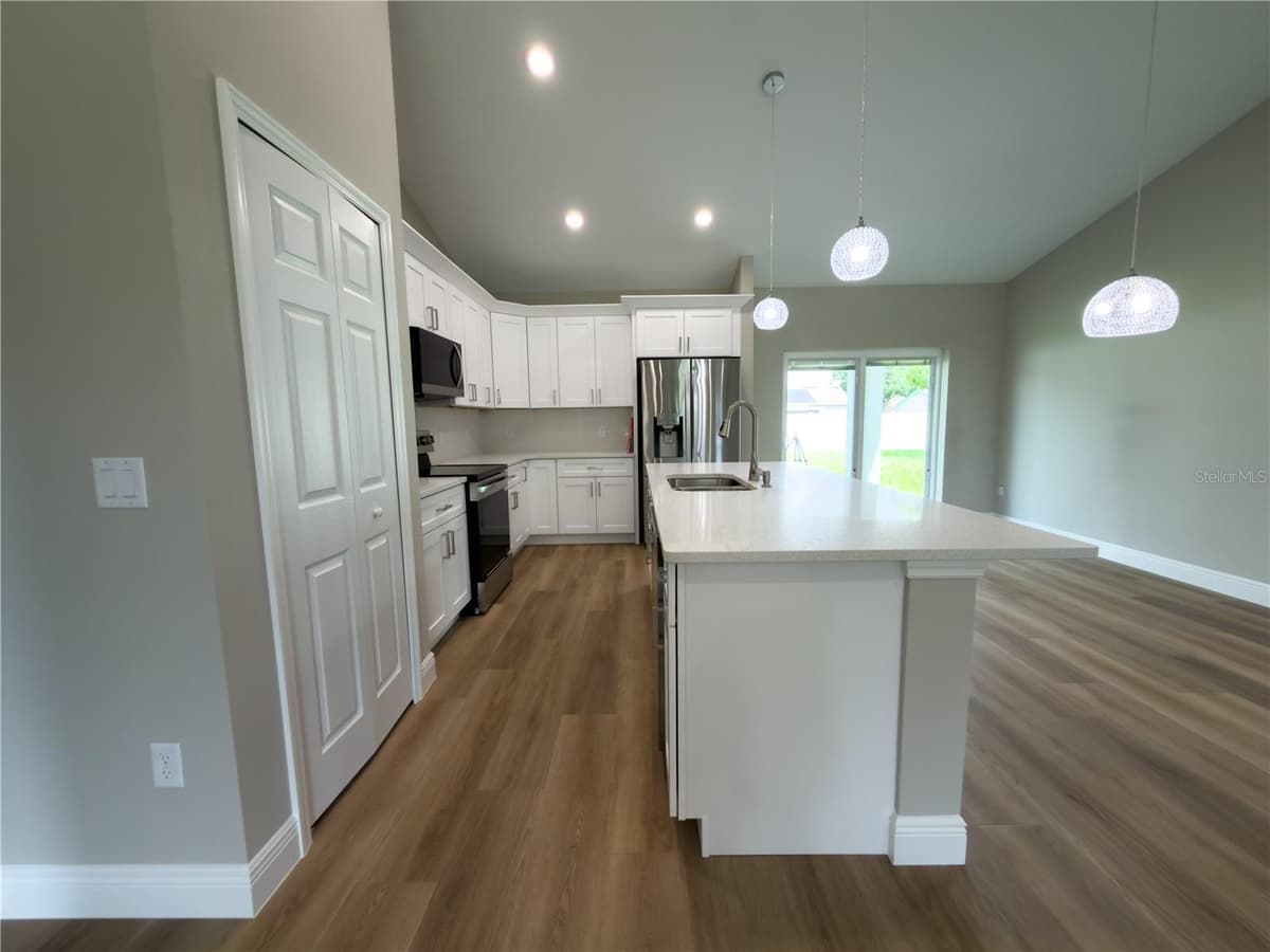 1592 NORMANDY BOULEVARD — photo 15 of 27