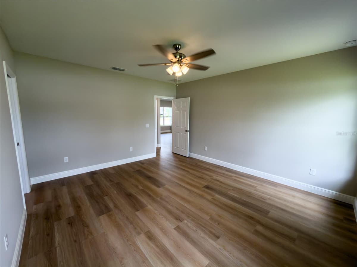 1592 NORMANDY BOULEVARD — photo 26 of 27