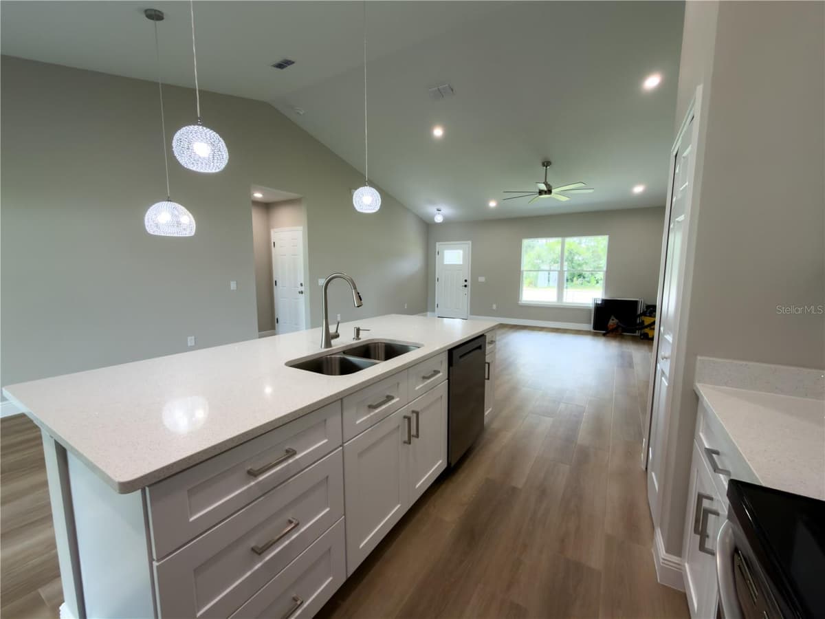 1592 NORMANDY BOULEVARD — photo 14 of 27