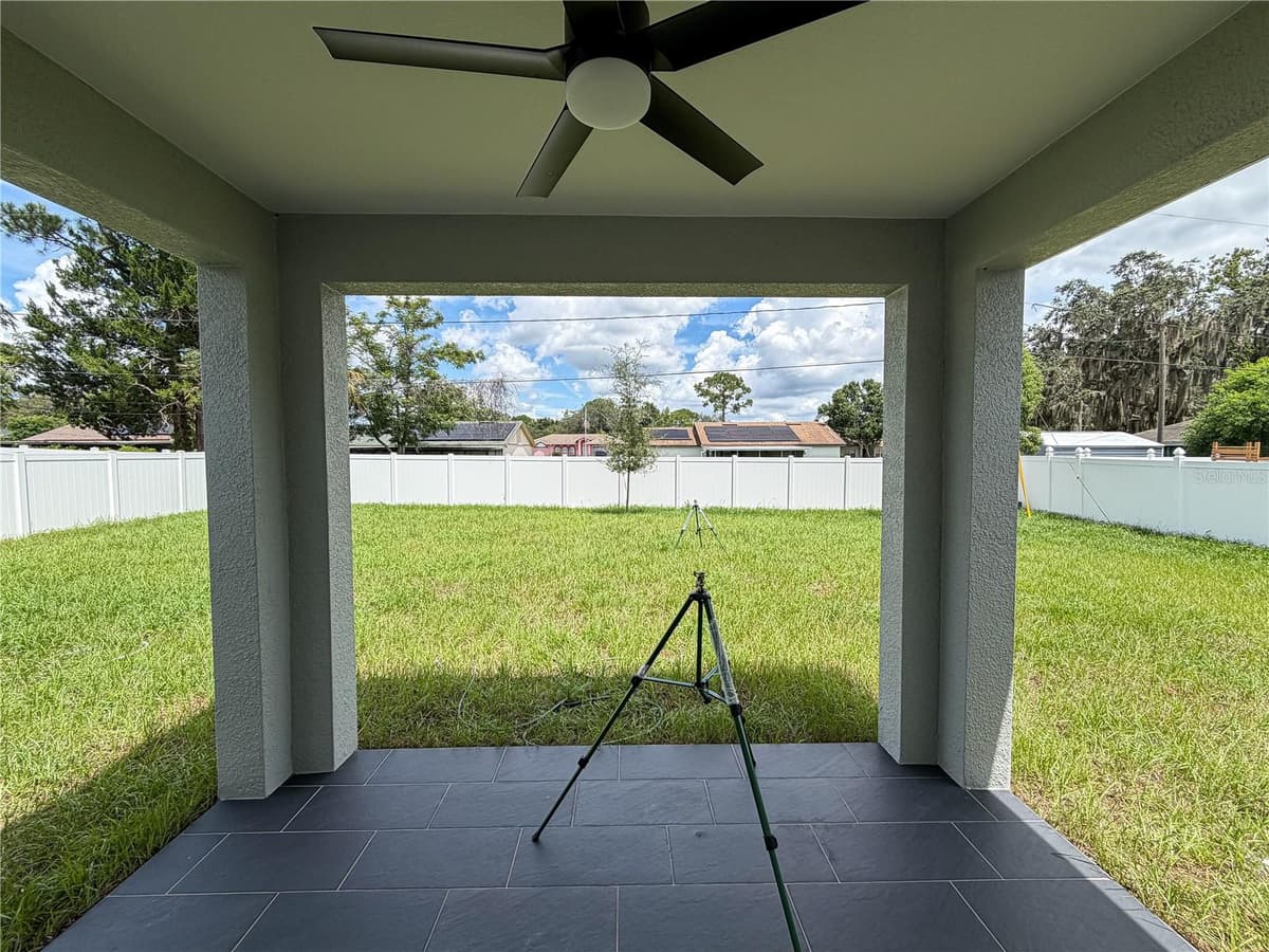1592 NORMANDY BOULEVARD — photo 4 of 27