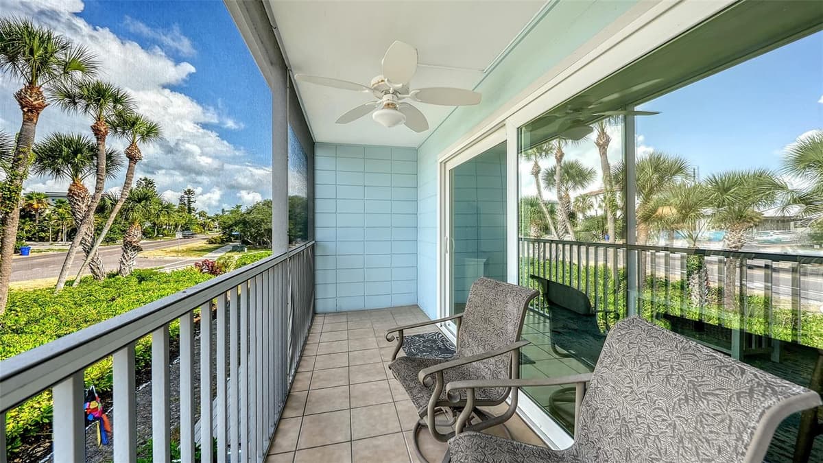 2850 GULF OF MEXICO DRIVE — photo 9 of 37