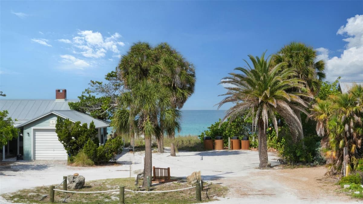 2850 GULF OF MEXICO DRIVE — photo 30 of 37