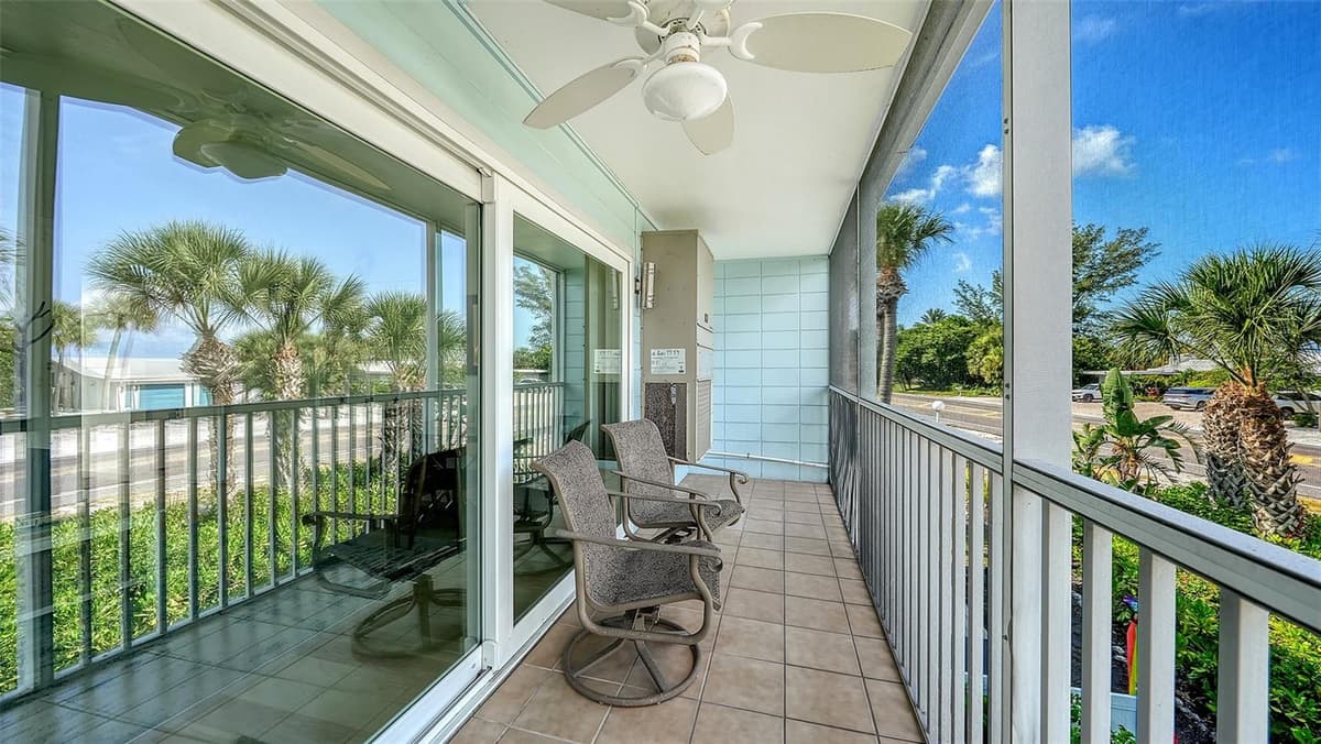 2850 GULF OF MEXICO DRIVE — photo 7 of 37