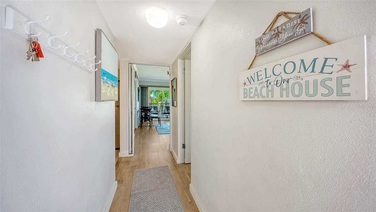 2850 GULF OF MEXICO DRIVE — photo 4 of 37