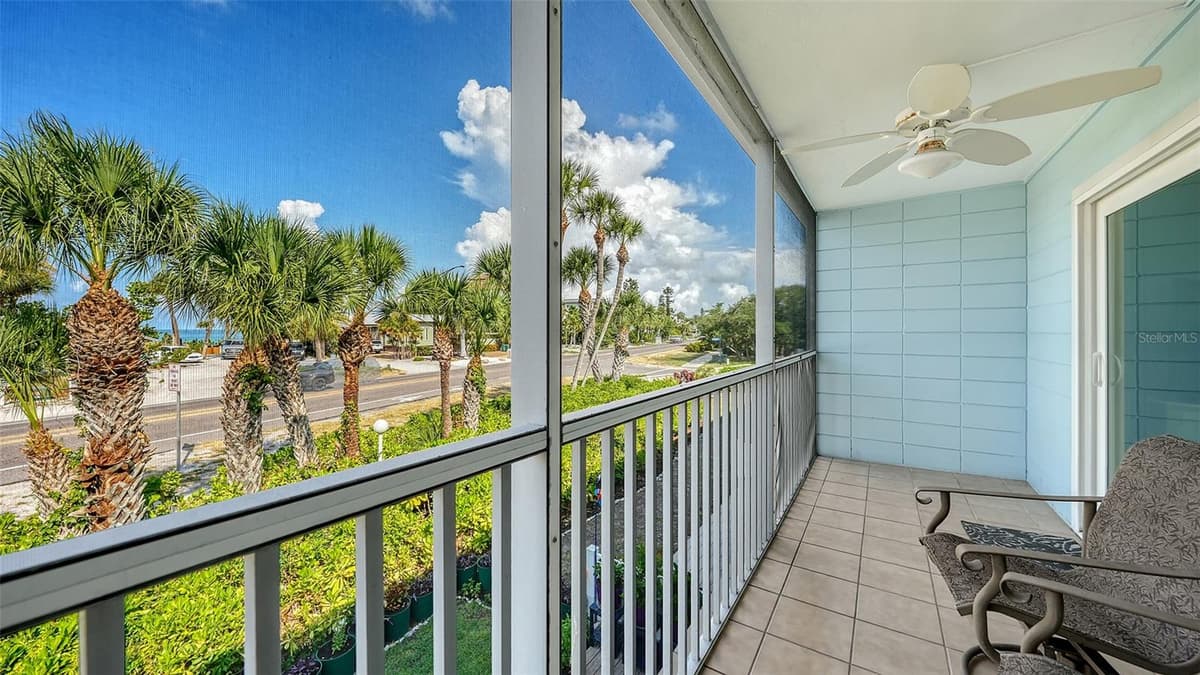 2850 GULF OF MEXICO DRIVE — photo 10 of 37