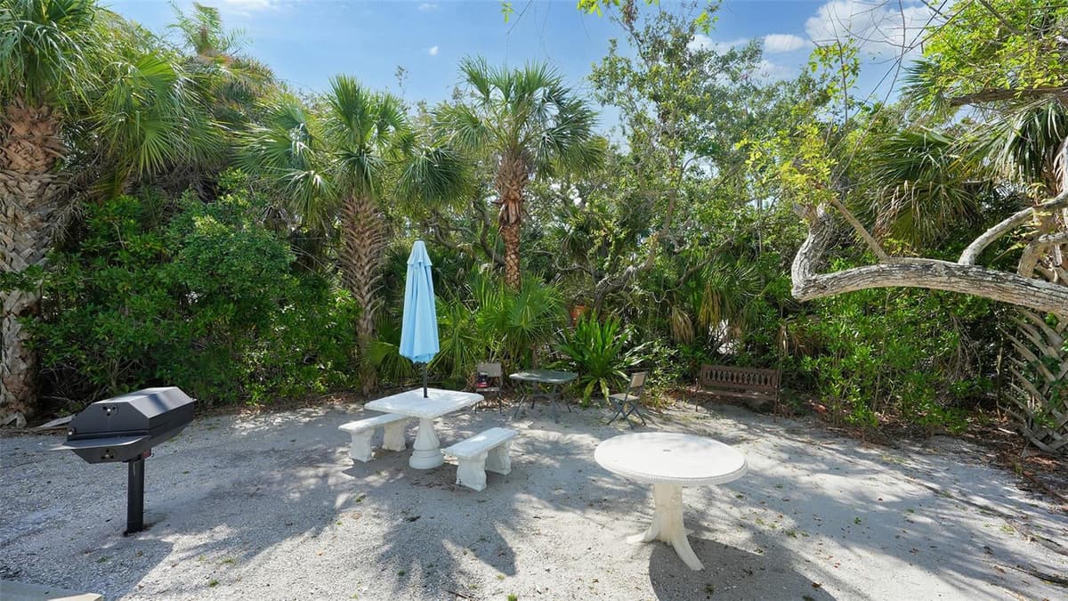 2850 GULF OF MEXICO DRIVE — photo 28 of 37