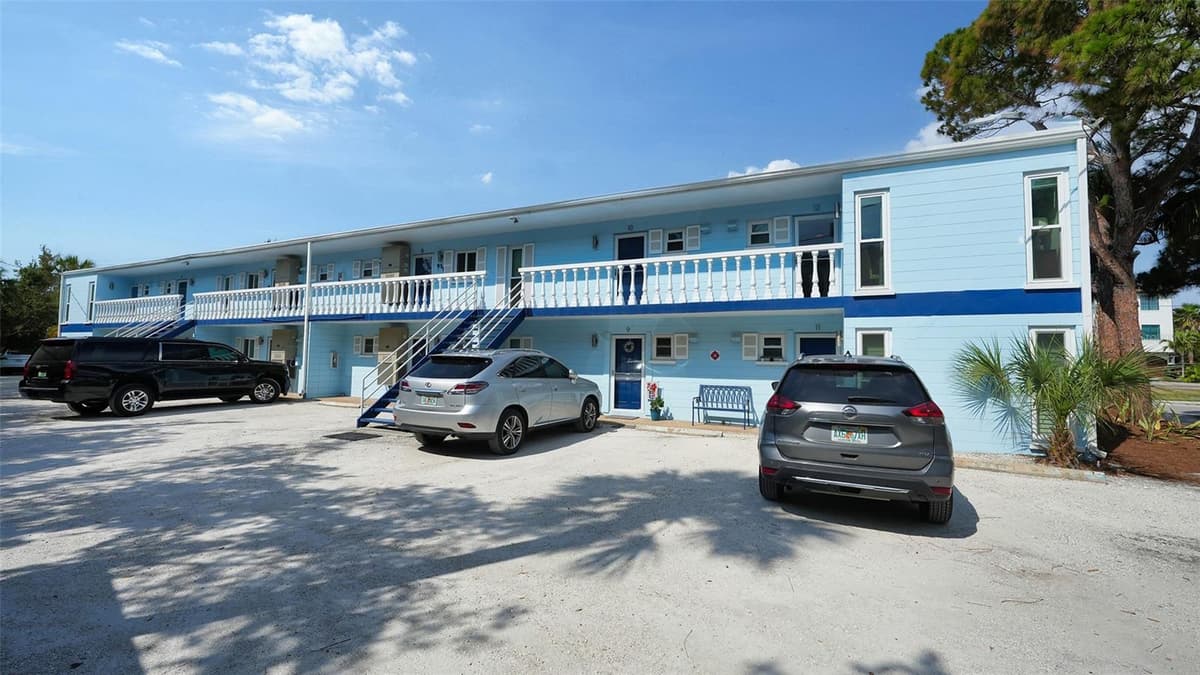 2850 GULF OF MEXICO DRIVE — photo 24 of 37