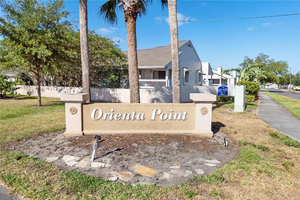 440 ORIENTA POINT STREET — photo 2 of 22