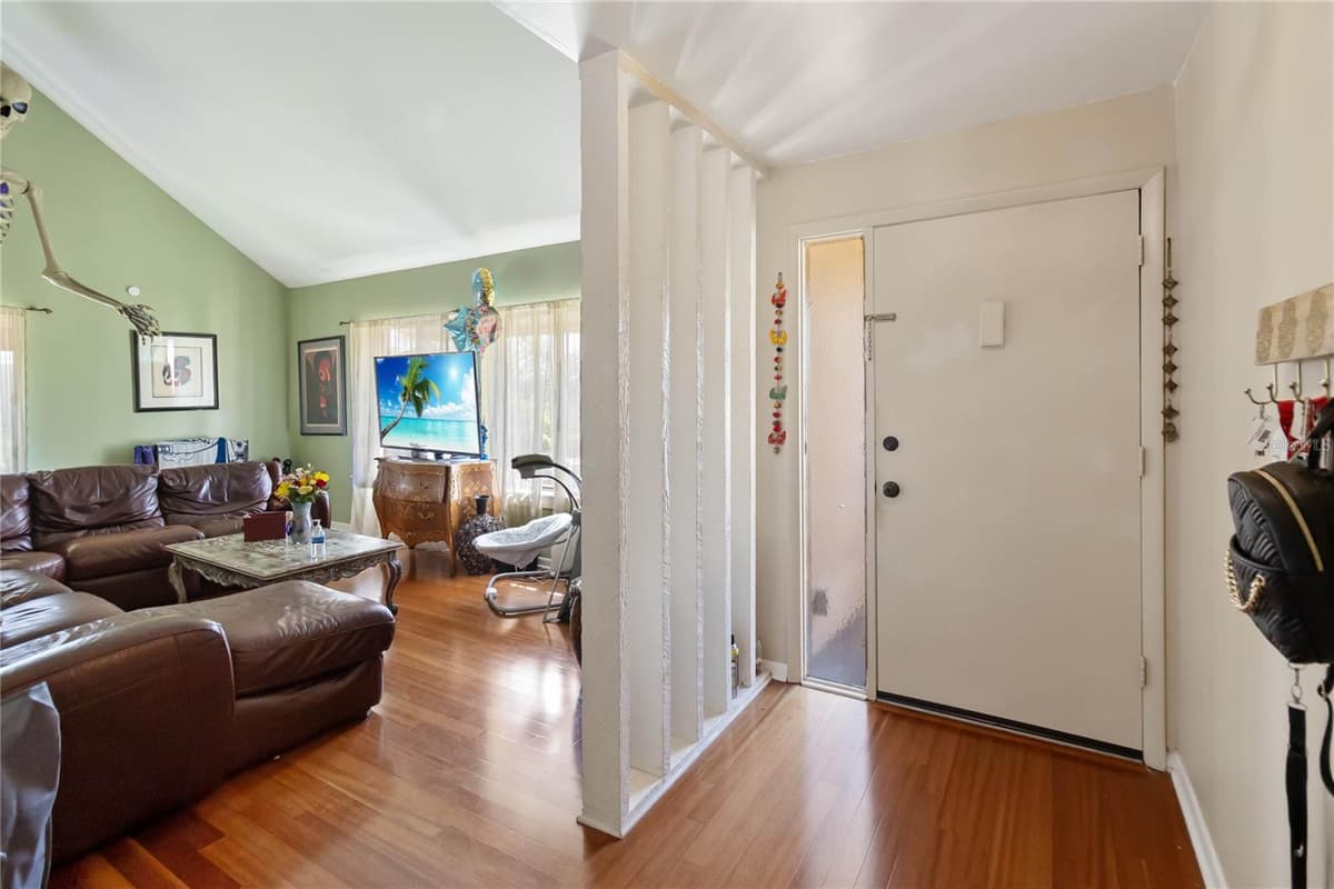 440 ORIENTA POINT STREET — photo 7 of 22