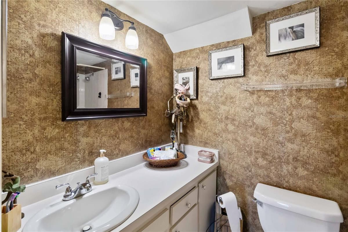 440 ORIENTA POINT STREET — photo 16 of 22