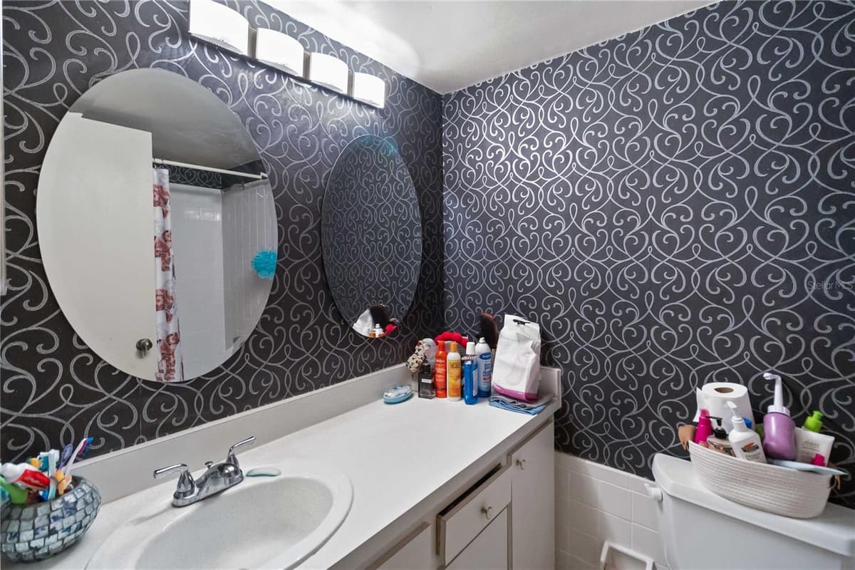 440 ORIENTA POINT STREET — photo 20 of 22