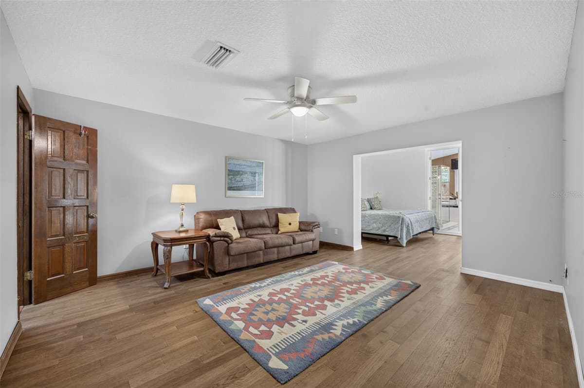 551 RYLANE STREET — photo 21 of 47