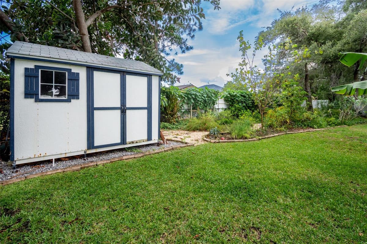 1605 GULF ROAD — photo 15 of 53