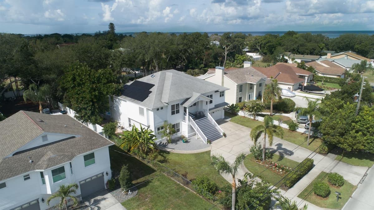 1605 GULF ROAD — photo 3 of 53