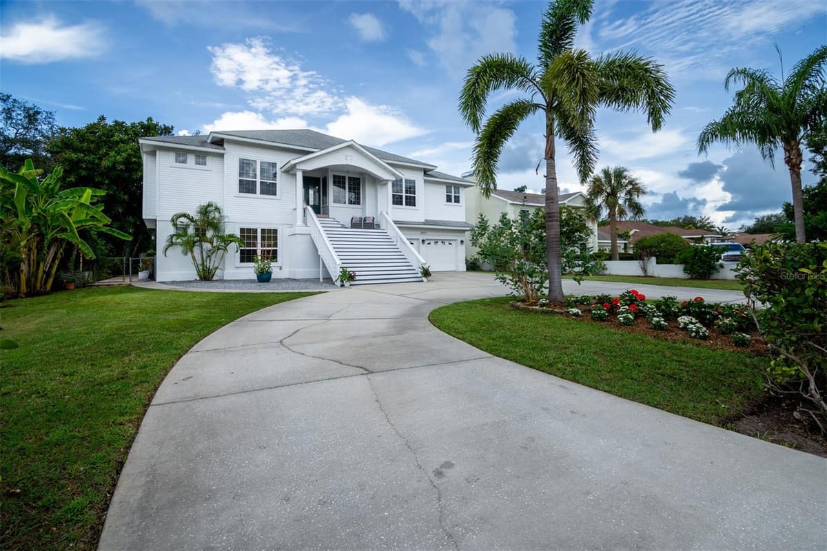 1605 GULF ROAD — photo 1 of 53