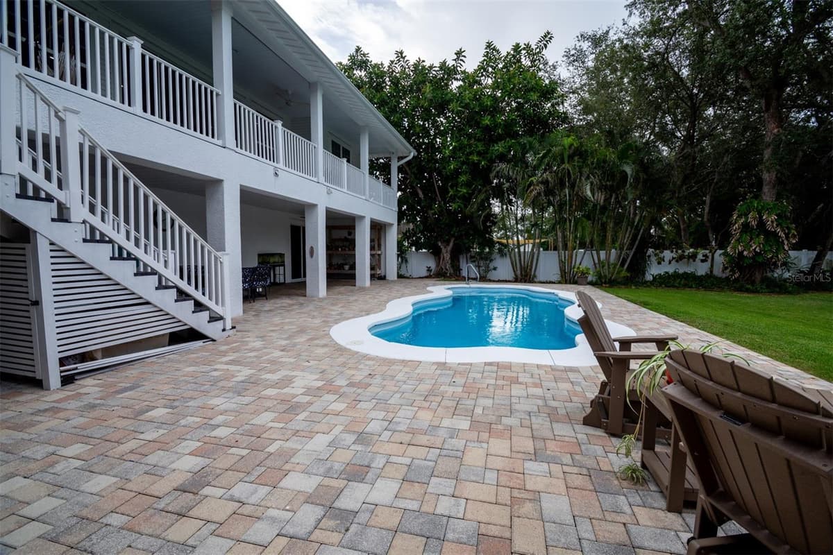 1605 GULF ROAD — photo 13 of 53