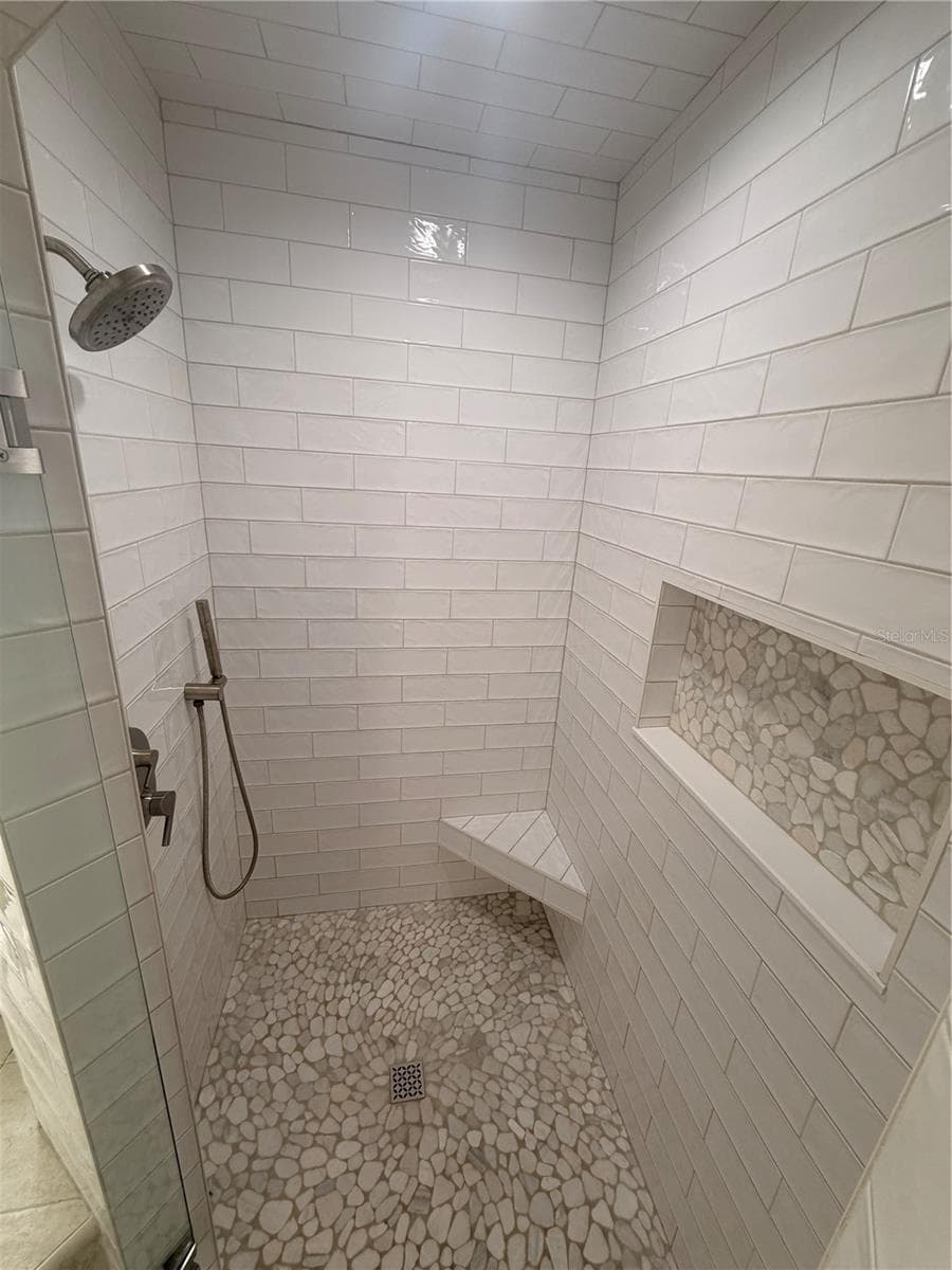 1605 GULF ROAD — photo 30 of 53
