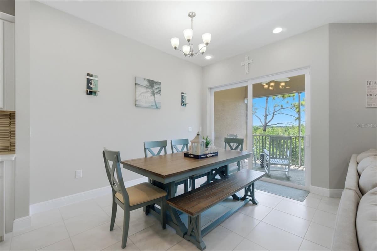 10425 PILOTHOUSE COURT — photo 15 of 57