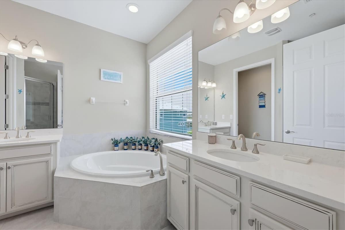 10425 PILOTHOUSE COURT — photo 27 of 57